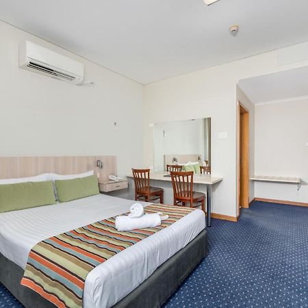 Tudor Inn Newcastle Zewnętrze zdjęcie