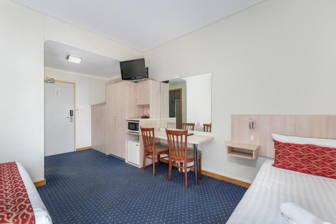 Tudor Inn Newcastle Zewnętrze zdjęcie